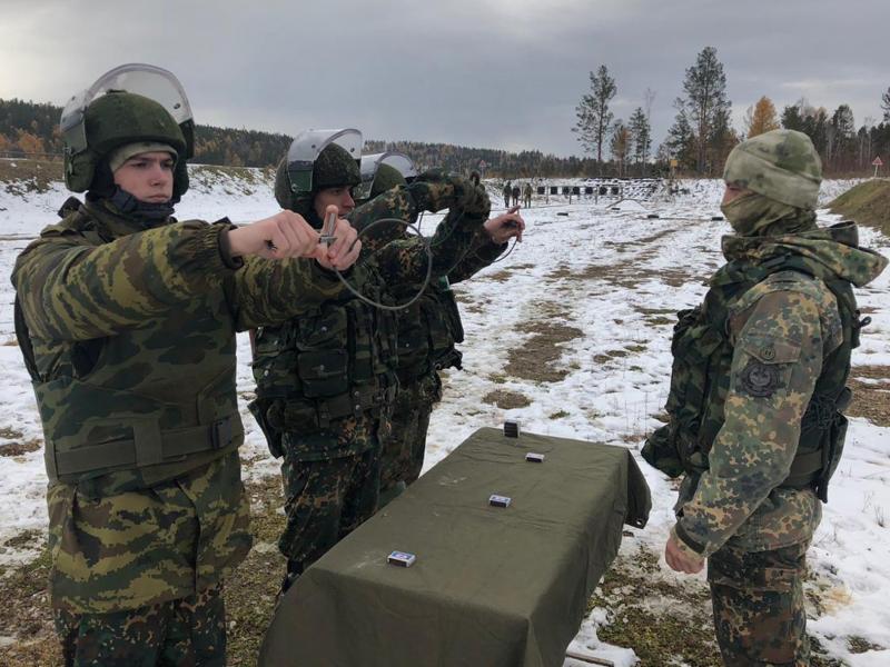 На полигоне под Иркутском проходит полевой выход с инженерно-саперными подразделениями полка оперативного назначения Росгвардии