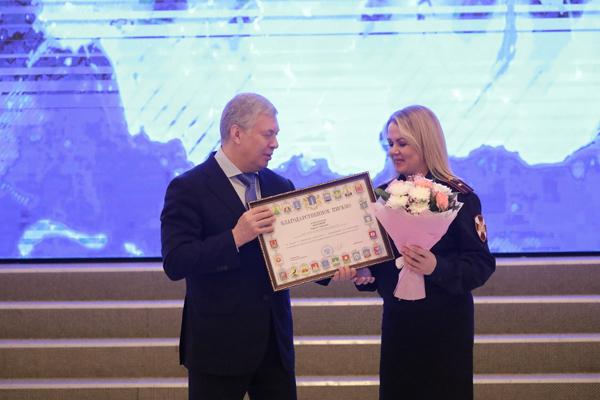 Губернатор Ульяновской области наградил представителей правовой службы Росгвардии