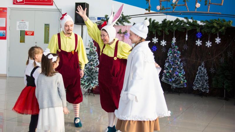 "На новогоднем празднике главы Бурятии побывали 4 164 ребёнка" - Россия, Культура, 2023, Дети, Театр, Концерт - Министр Соелма Дагаева, Минкультуры Бурятии