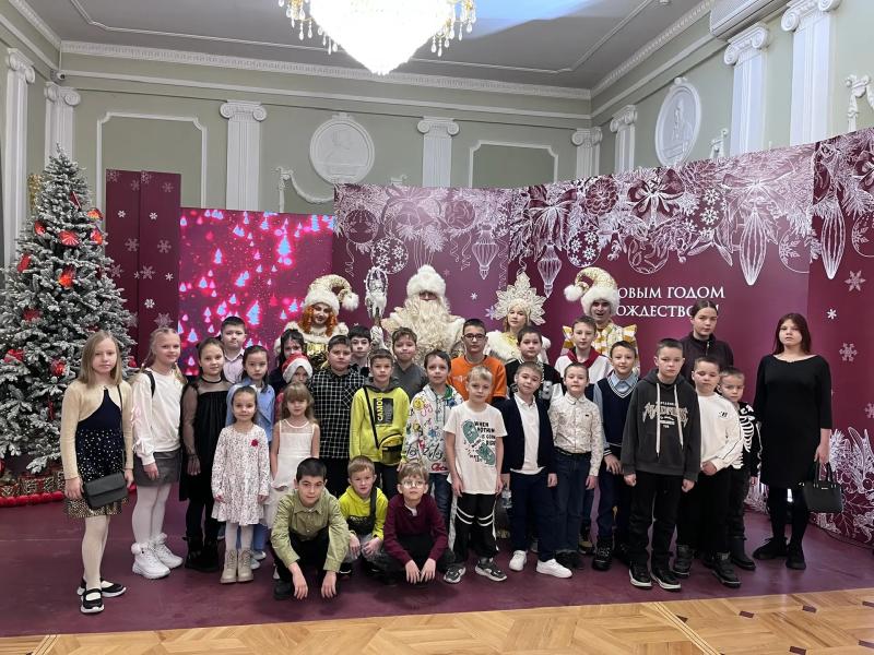 Дети росгвардейцев посетили Ёлку главы Тамбовской области